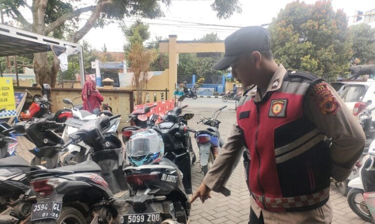 Polsek Limbangan Laksanakan Penertiban Knalpot Tidak Sesuai Spesifikasi Teknis