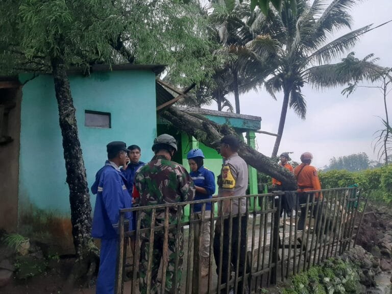 Ciamis Bersatu Atasi Bencana Alam, TNI-Polri dan BPBD Bersinergi Bantu Warga Terdampak