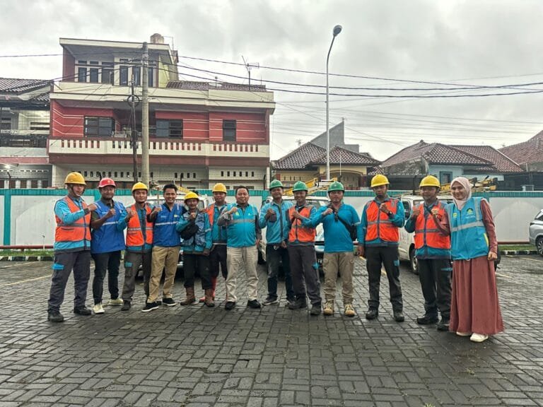 PLN UP3 Tasikmalaya Kirim Tim Recovery Bantuan Percepatan Pemulihan Sistem Kelistrikan di Sukabumi Paska Banjir dan Longsor