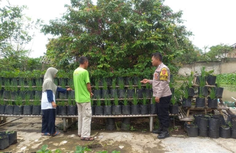 Sat Narkoba Gelar Operasi Cipkon Razia Miras Antisipasi Gangguan Kamtibmas