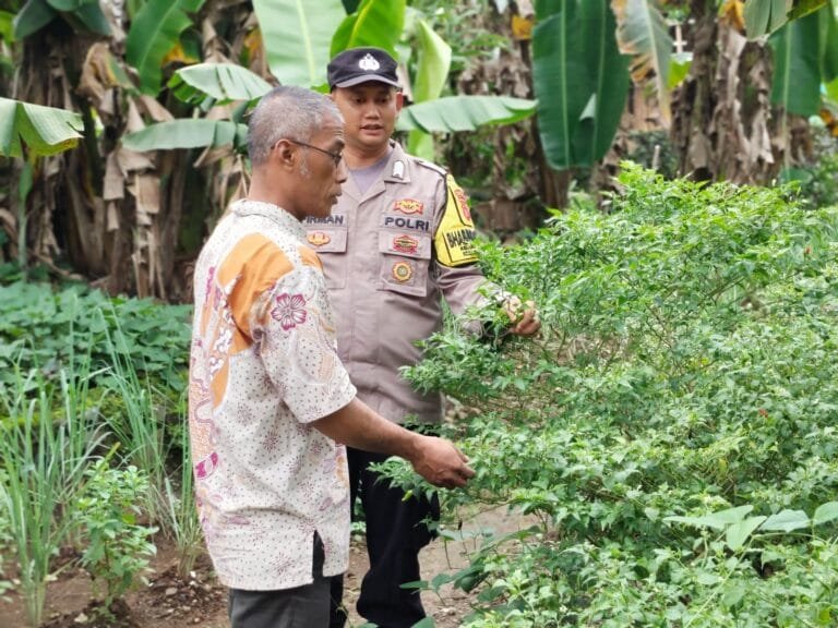 Dukung Program Asta Cita, Polsek Ciamis Polres Ciamis Ajak Warga Manfaatkan Lahan Jadi Produktif