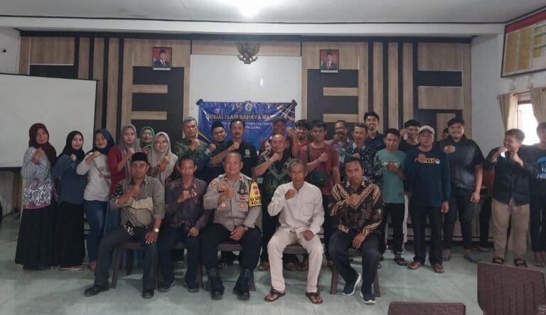 Polsek Cimaragas Polres Ciamis Sosialisasikan Bahaya Miras dan Narkoba di Desa Jelegong