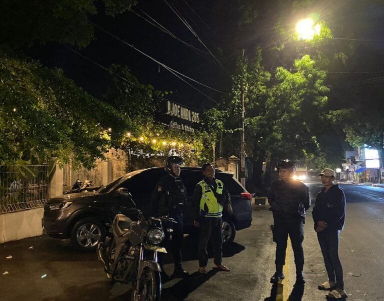 Jaga Harkamtibmas, Sat Samapta Polres Ciamis Patroli Roda 2 Keliling Perkotaan Sasar Cafe di Ciamis