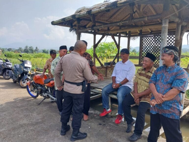 Perkuat Sinergitas, Polsek Panumbangan Polres Ciamis Koorkom Kamtibmas ke Warga Citeureup