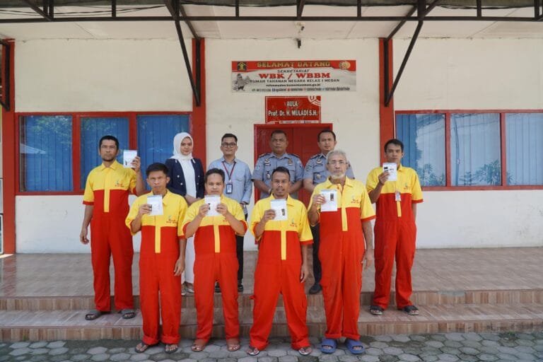 Warga Binaan Rutan kelas I Medan Terima Buku Tabungan Dari Bank BRI