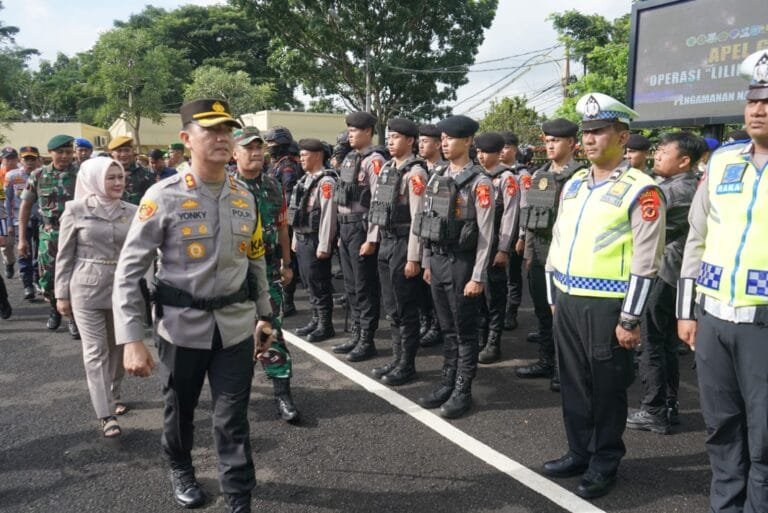 Sambut Natal dan Tahun Baru, Polres Cianjur Laksanakan Apel Gelar Pasukan Ops Lilin Lodaya 2024