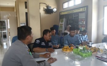 Sie Dokkes Polres Garut Jumat Berbagi Bersama Anak Yatim Piatu 1 IMG 20241220 WA0211