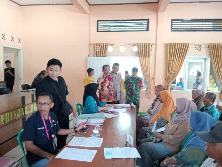 Cooling System, Polsek Ciamis Polres Ciamis Koorkom Bareng Warga Desa Sukajadi