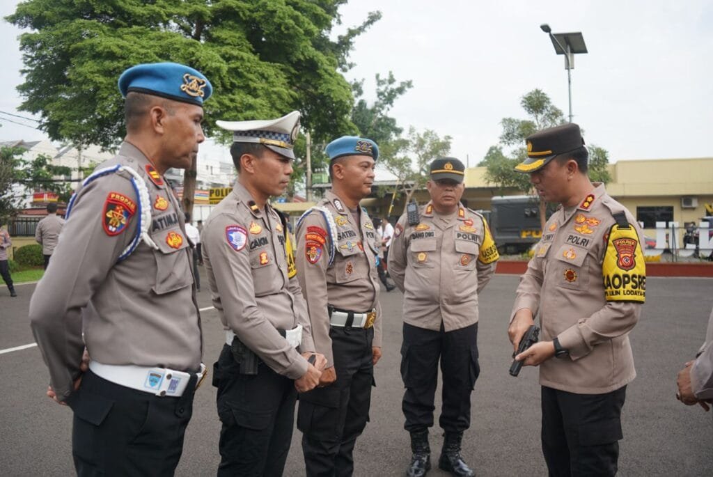 Kapolres Pimpin Apel Pemeriksaan Senjata Api Milik Personel Polres Cianjur