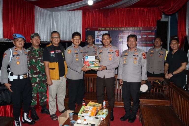 Kapolres Ciamis Tinjau Pos Pam Ops Lilin Lodaya 2024, Pastikan Kesiapan Pengamanan Natal dan Tahun Baru