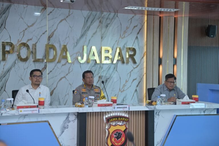 Kompolnas Monitoring Pengamanan Operasi Lilin Lodaya Di wilayah Hukum Jawa Barat.