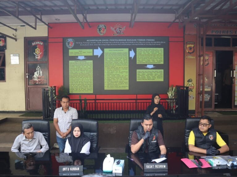 Satreskrim Polres Cianjur Gelar Konferensi Pers Dugaan Malpraktik Dokter di Sindangbarang