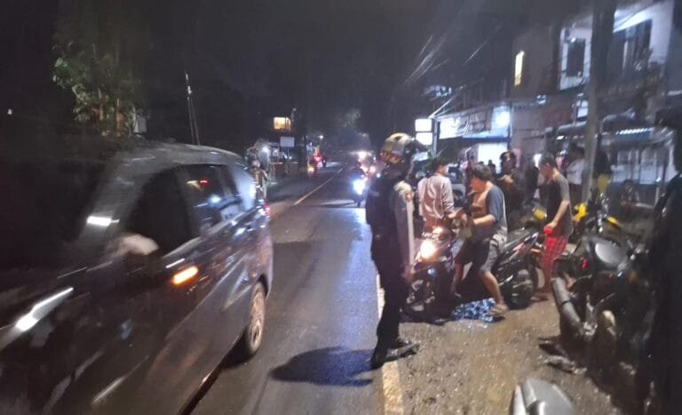 Ciptakan Kamseltibcarlantas, Satgas Preventif Ops Lilin Lodaya Gatur Malam di Jalur Padat Ciamis