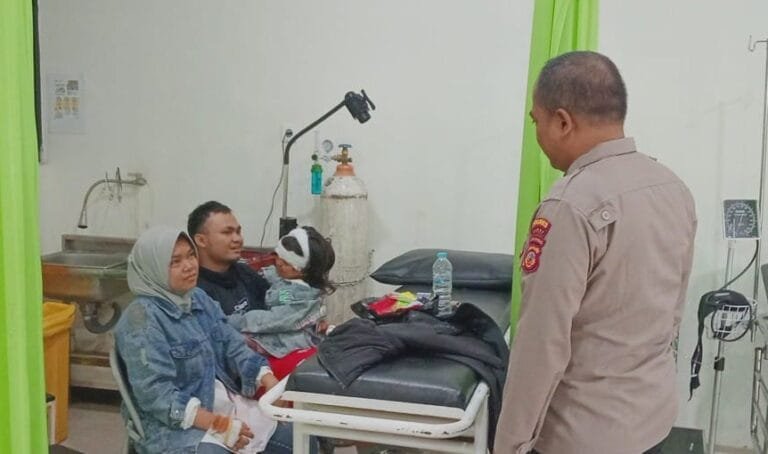 Polsek Leles Tangani Laka Lantas di Jalan Raya Tutugan Garut