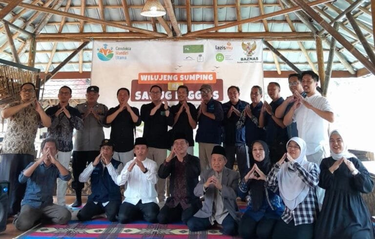 Polsek Kawali Datang Beri Himbauan Kamtibmas Saat Launching Saung Inggris di Desa Citereup