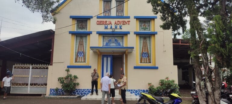 Polres Garut Laksanakan Pengamanan Kegiatan Ibadah Kebaktian Rutin di Gereja Advent Pasca Perayaan Natal 2024