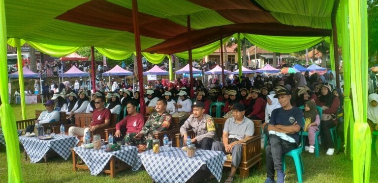 Polsek Cipaku Polres Ciamis Hadiri Peringatan Milangkala ke-41 Desa Selamanik