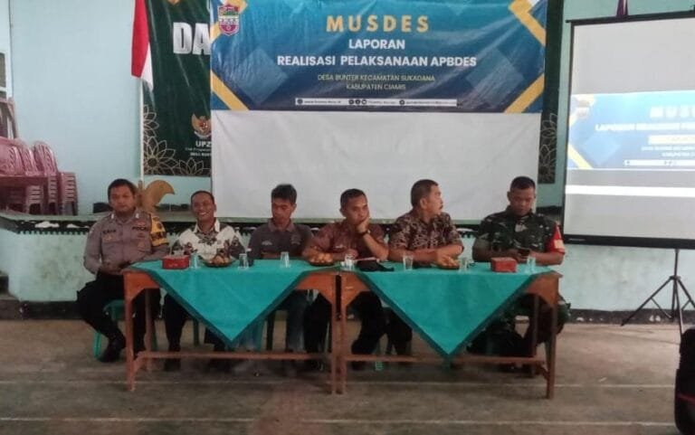 Polsek Sukadana Polres Ciamis Ikuti Musdes Realisasi Anggaran Tahun 2024 di Desa Bunter