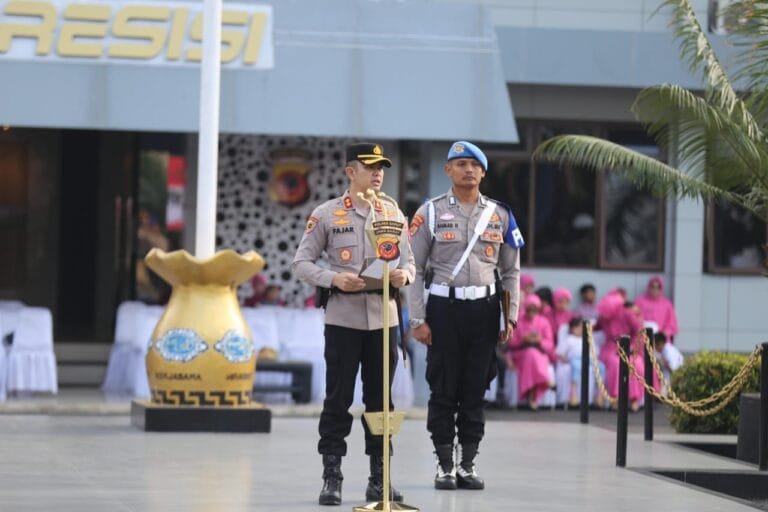Kapolres Garut Pimpin Upacara Korps Raport Kenaikan Pangkat