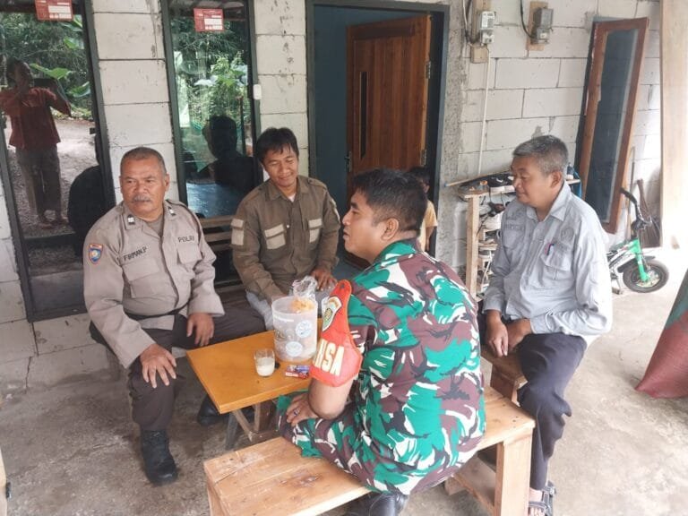 Perkuat Sinergitas, Polsek Panumbangan Polres Ciamis Koorkom Kamtibmas ke Warga Citeureup