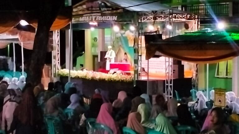 Polsek Lakbok Polres Ciamis Hadiri dan Beri Pengamanan Tabliq Akbar di Ponpes Al-Mujtahidin