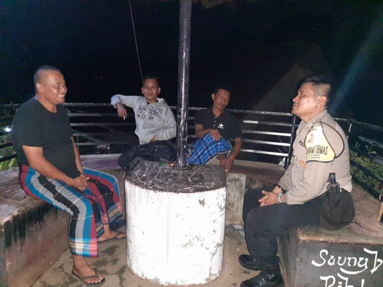 Humanis, Polsek Cipaku Polres Ciamis Patroli Dialogis ke Pemukiman Warga
