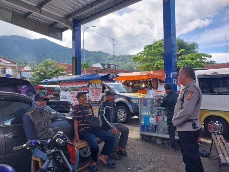 Perkuat Sinergitas, Polsek Panumbangan Polres Ciamis Koorkom Kamtibmas ke Warga Citeureup