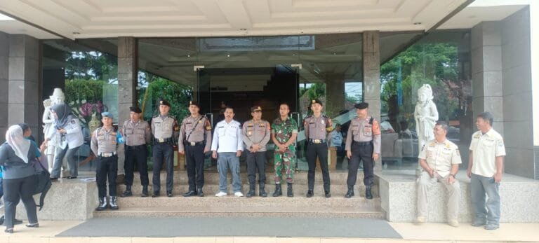 Polres Ciamis Amankan Pleno Penetapan Paslon Terpilih di Pilkada Serentak Tingkat Kabupaten