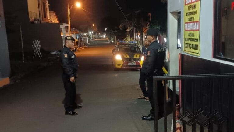 Humanis, Personel Samapta Polres Ciamis Patroli Perum Jati Indah Beri Imbauan Kamtibmas