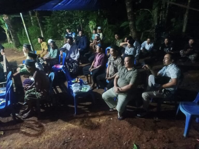 Polsek Cijeungjing Polres Ciamis Ikuti Kegiatan Peringatan Isra Mi’raj di Desa Kertabumi