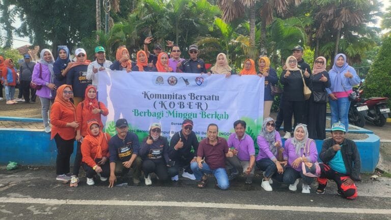 Berbagi Minggu Berkah: Komunitas Bersatu Jalin Silaturahmi dan Kebersamaan