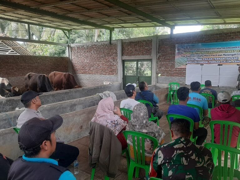 Cooling System, Polsek Cikoneng Koorkom Jaga HanPangan ke Kelompok Ternak Galuh Asih