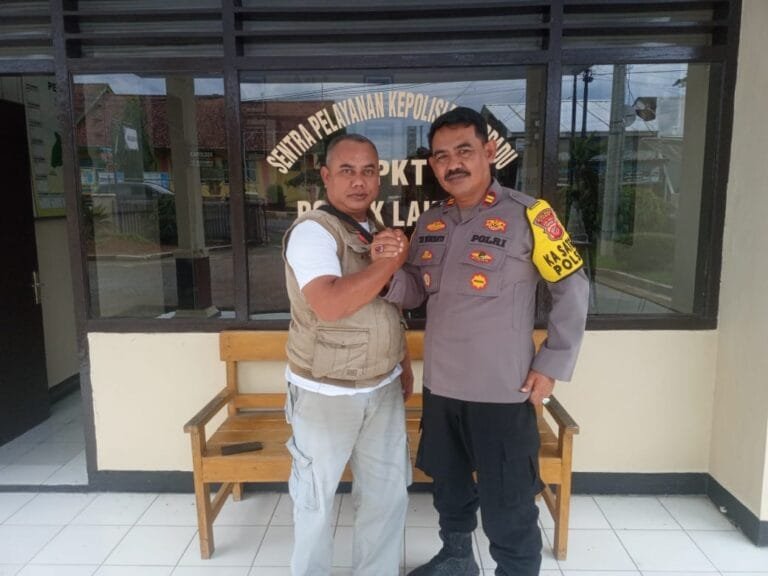 Kunjungan Wartawan Jejak- kriminal, Ke Kapolsek Lakbok. Guna Mempererat Silaturahmi.Hari selasa.21/01/2025.