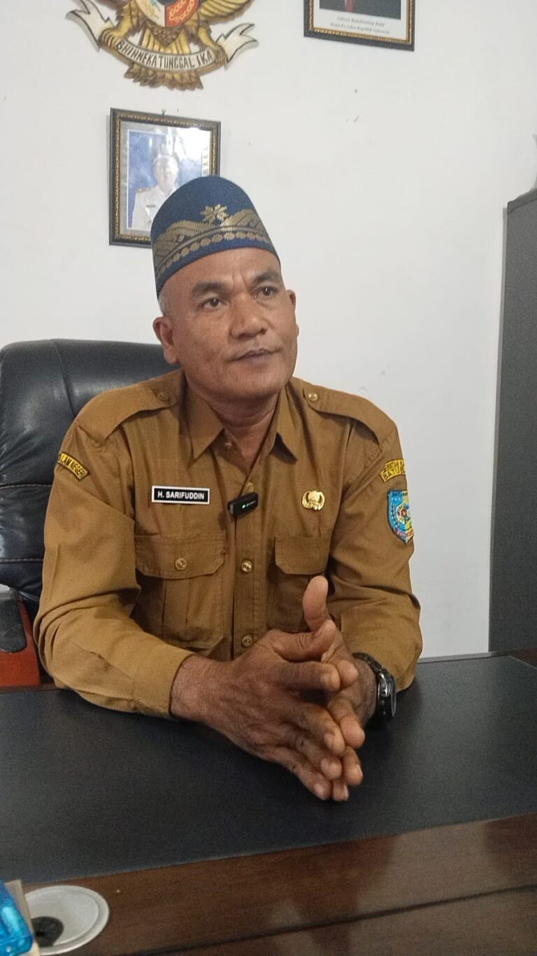 PT. Bakri Kerjasama Dengan Pemdes Lalang Bakti Sosial Salurkan Paket Sembako 
