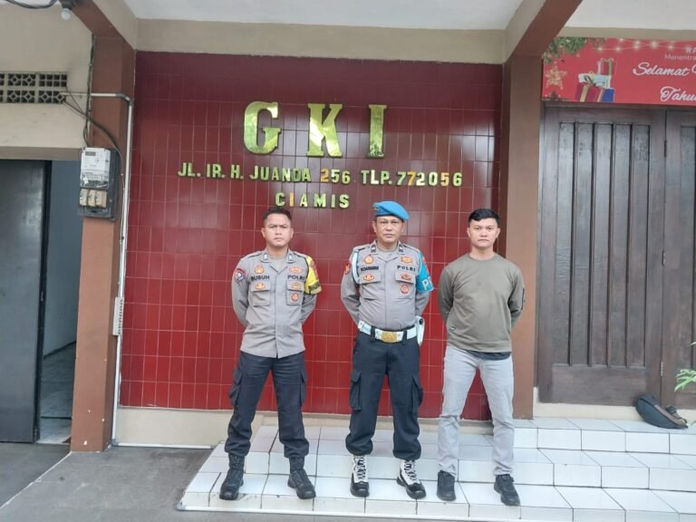 Pastikan Kenyamanan Beribadah, Polres Ciamis Polda Jabar Bersiaga di GKI Ciamis
