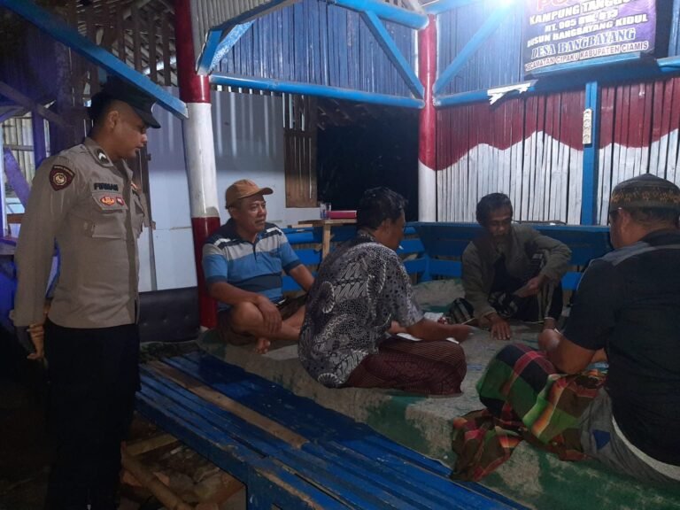 Humanis, Polsek Cipaku Polres Ciamis Patroli Dialogis ke Pemukiman Warga