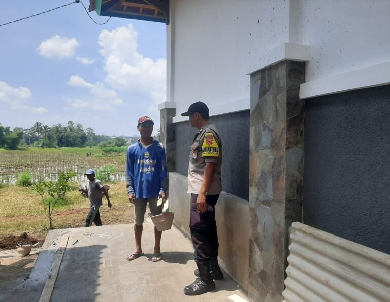 Cooling System, Polsek Cikoneng Polres Ciamis Koorkom Kamtibmas ke Warga di Desakidul
