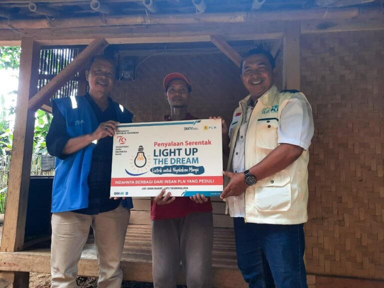 PLN UP3 Tasikmalaya Wujudkan Mimpi Melalui Program Light Up The Dream