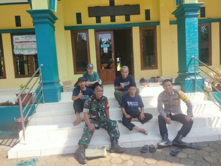 Cooling System, Polsek Cipaku Polres Ciamis Koorkom Kamtibmas ke Warga Warungjarak