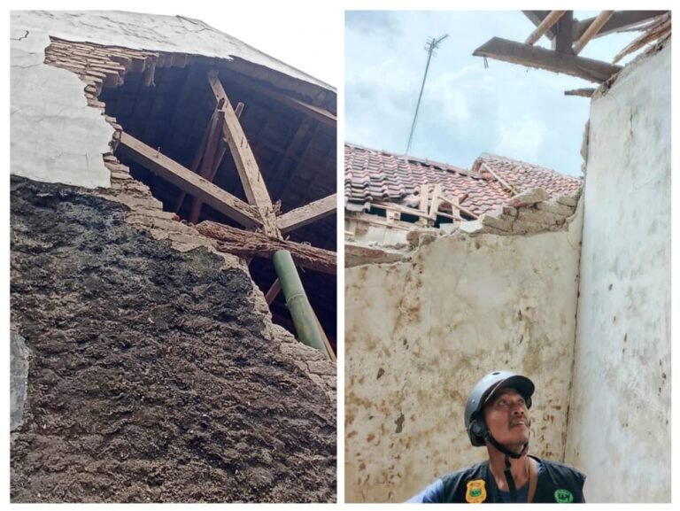 Dinding Rumah Bagian Teras Milik Yayang Mahardika Mendadak Ambruk