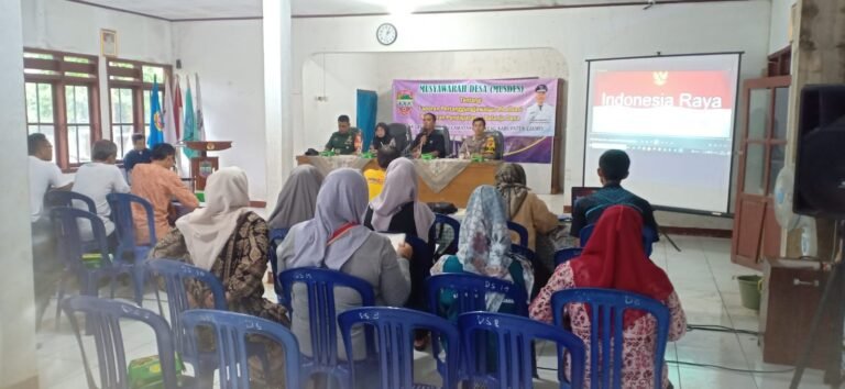 Polsek Cikoneng Polres Ciamis Ikuti Musdes Realisasi Anggaran Tahun 2024 di Desa Gegempalan