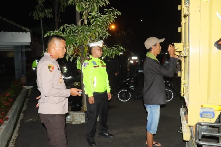 Ops Keselamatan Lodaya 2025, Polres Ciamis Turun Kejalan Cek Kelengkapan Pengendara