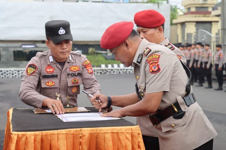 Kapolres Ciamis Pimpin Sertijab PJU dan Dua Kapolsek Jajaran Polres Ciamis