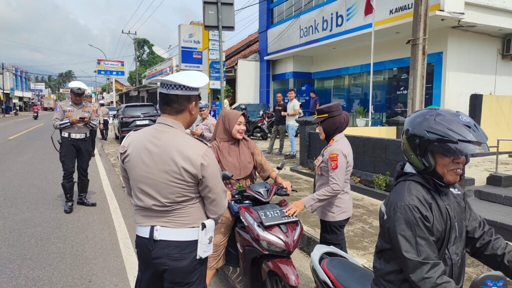 Polres Ciamis Lakukan Penyekatan dan Ops Keselamatan Lodaya di Wilayah Kecamatan Kawali