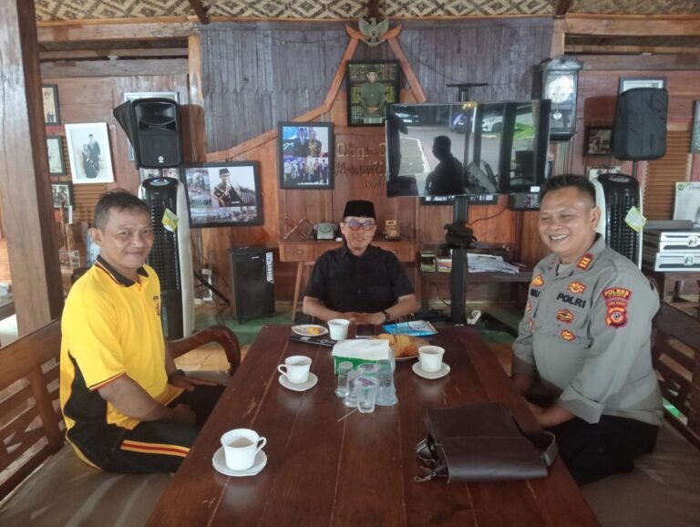 Perkuat Sinergitas, Polsek Cijeungjing Polres Ciamis Koorkom ke Tokoh Agama Jaga Harkamtibmas