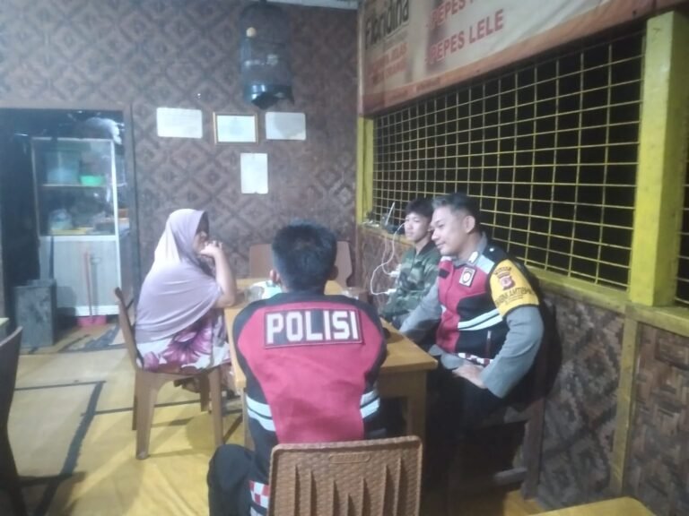 Berikan Rasa Aman di Malam Hari, Polsek Cijeungjing Polres Ciamis Intens Patroli Biru
