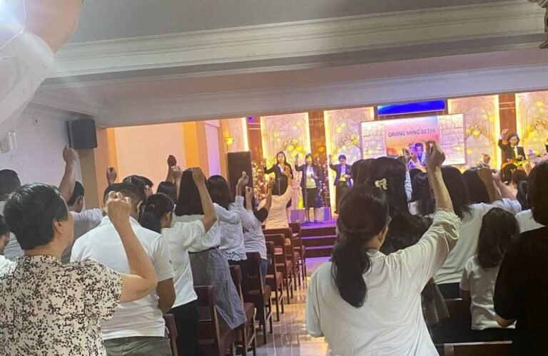 Antisipasi Gangguan Kamtibmas, Polres Ciamis Siagakan Personel di Gereja Pantekosta Ciamis