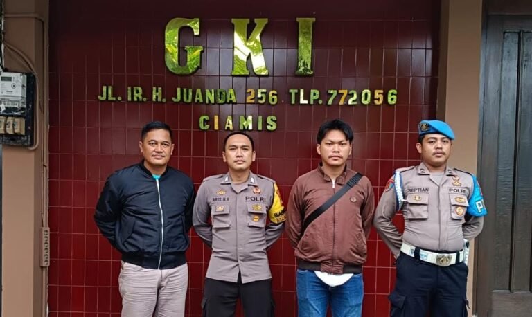 Pastikan Kenyamanan Beribadah, Polres Ciamis Bersiaga di Gereja Kristen Indonesia Ciamis