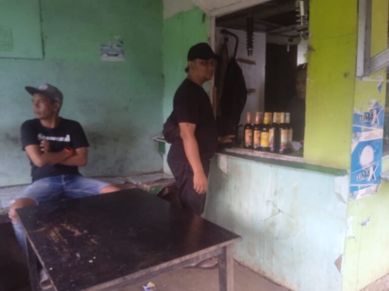 Jaga Situasi Kondusif Selama Bulan Ramadhan, Polsek Malangbong Razia Miras