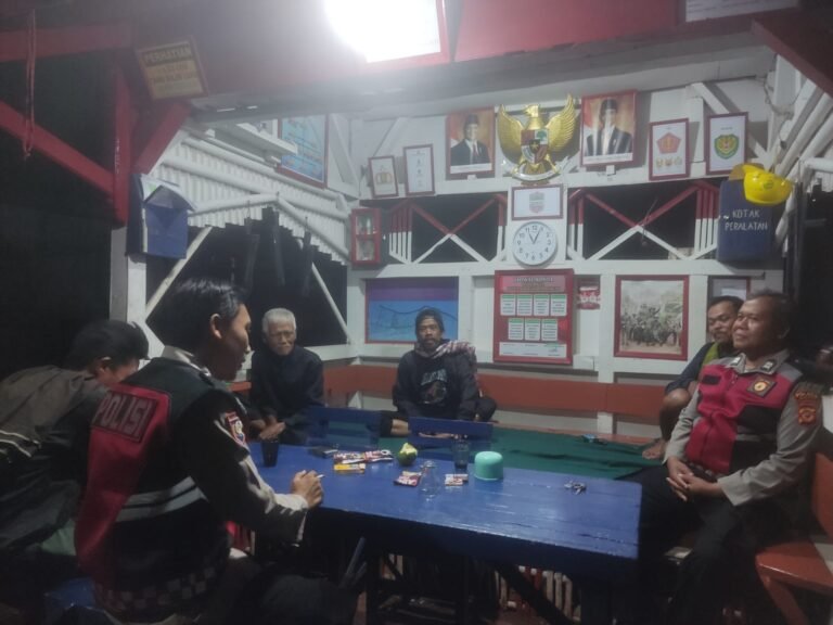 Jaga Harkamtibmas, Polsek Rancah Intensifkan Patroli Kewilayahan Saat Malam di Bulan Ramadan